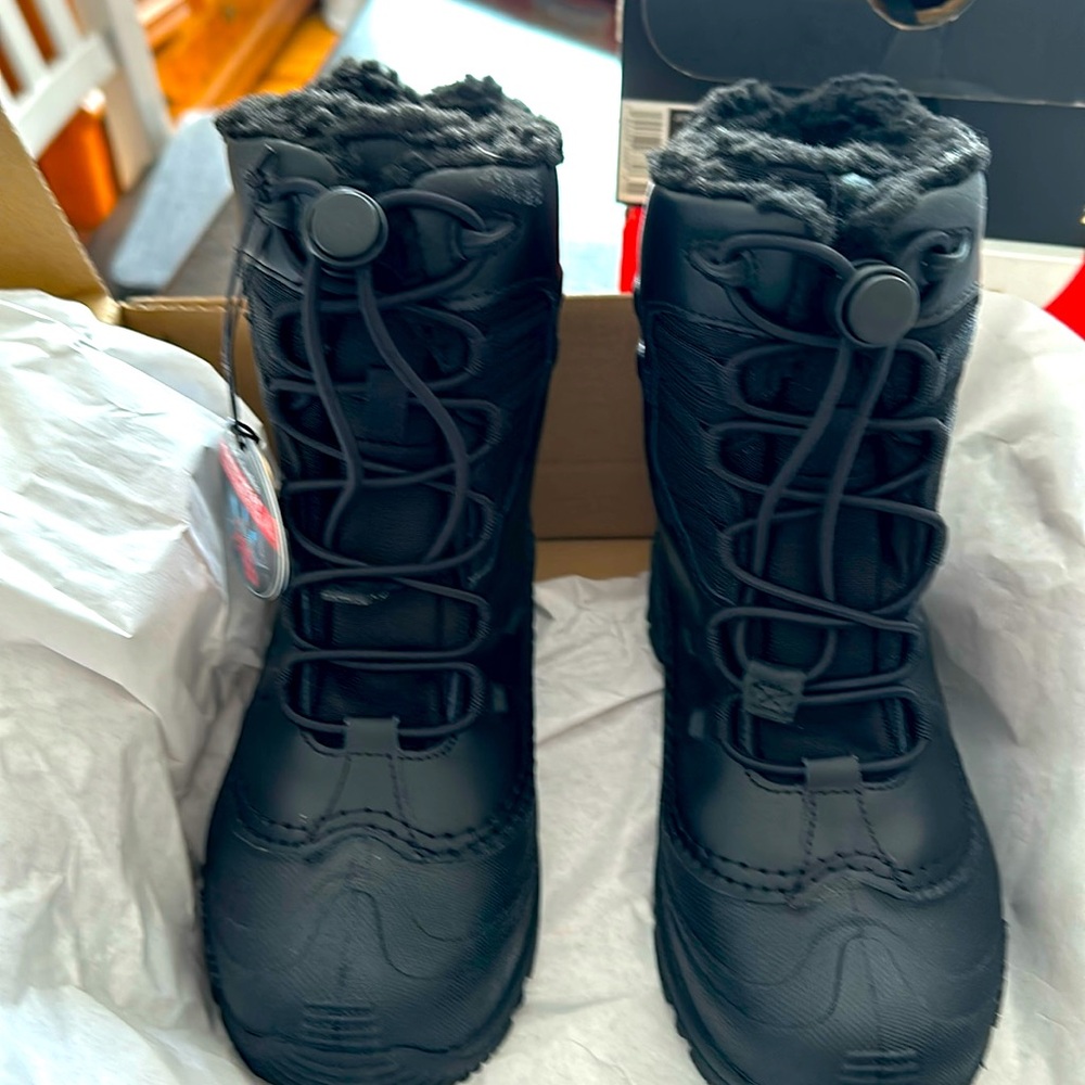 Kids size 2 columbia Omniheat Winter boot- NIB
